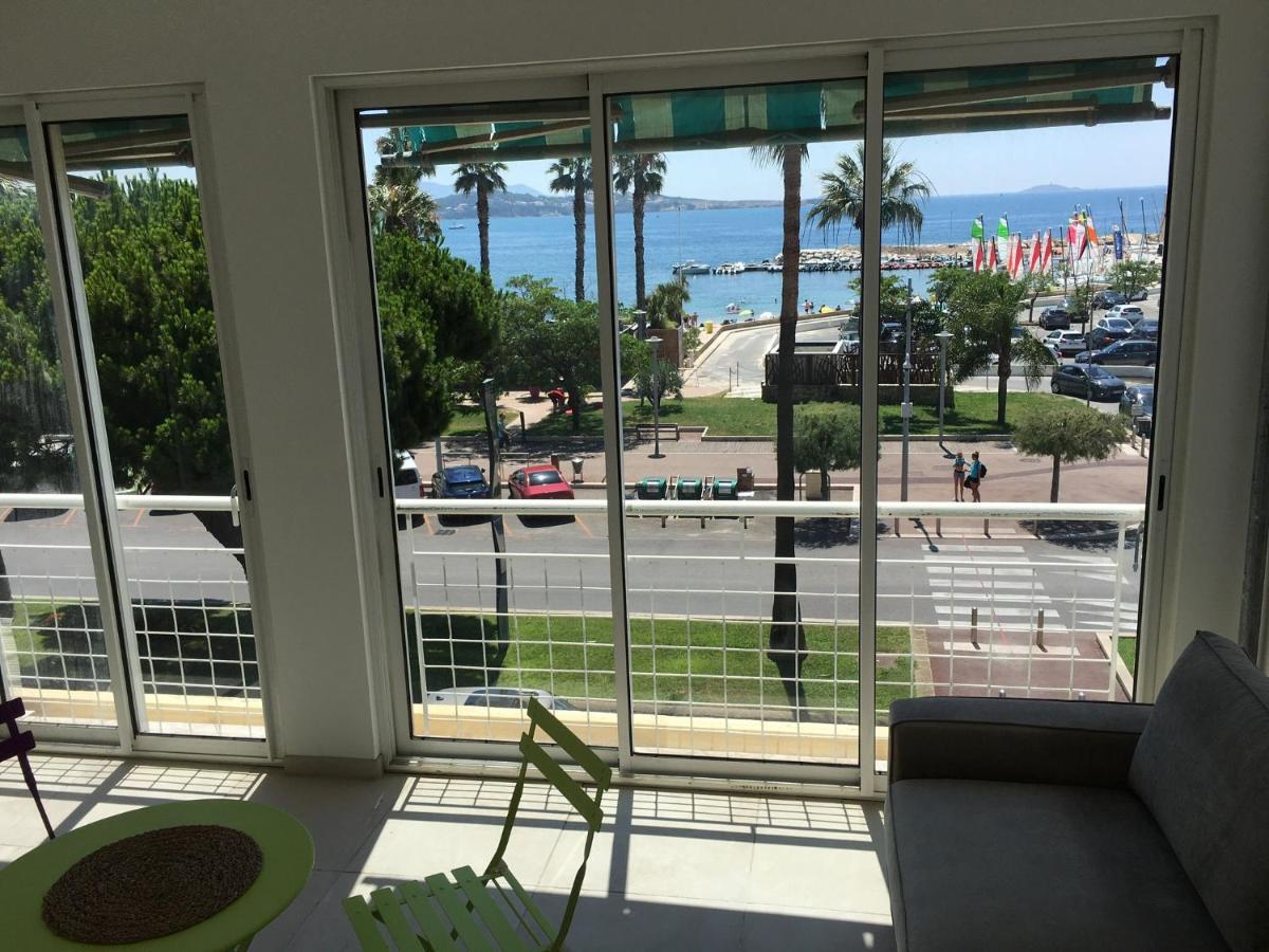 Bandol, Vue Panoramique Sur La Mer, La Plage, Le Port Exterior foto
